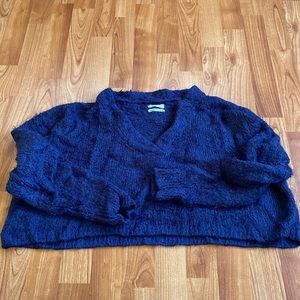 Fuzzy warm cropped sweater